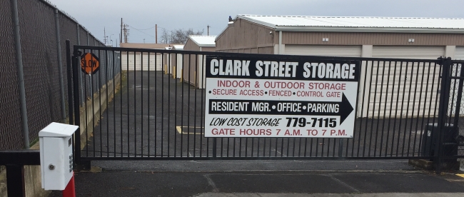 Front entry to Medford Oregon stroage units at Clark Street Storage in Medford Oregon